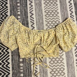 Sky & Sparrow Yellow Floral Off Shoulder Puff Sleeve Crop Top